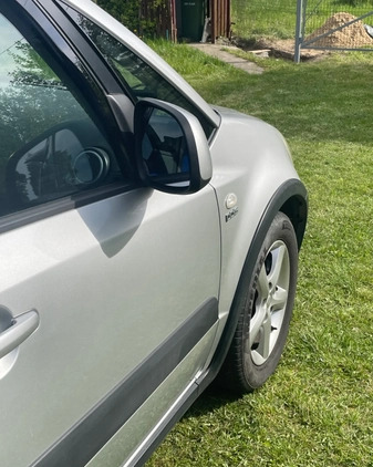Suzuki SX4 cena 10500 przebieg: 240000, rok produkcji 2006 z Kamień Pomorski małe 326